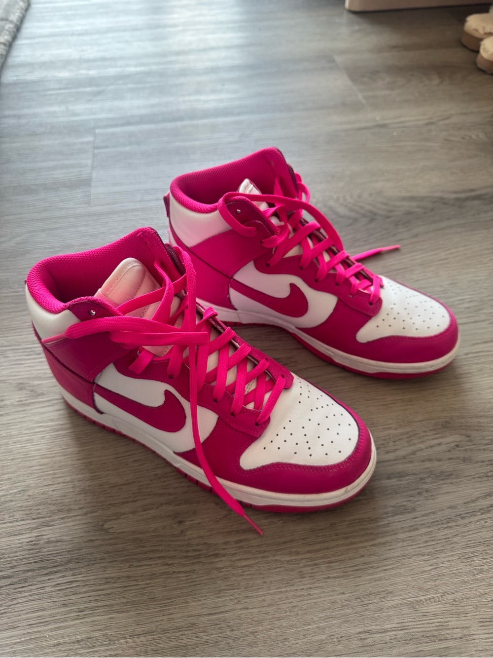 Nike - Women's Dunk High in Pink Size US 8
